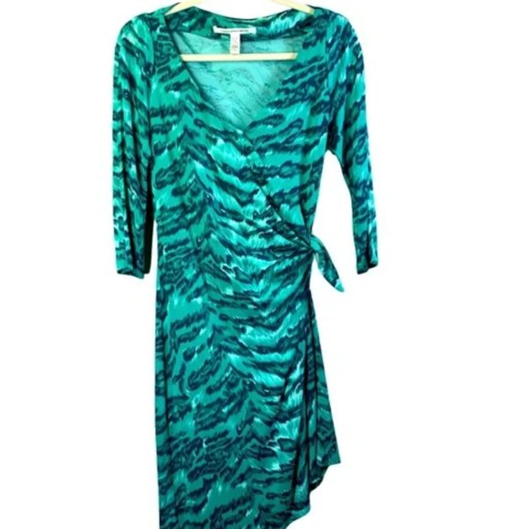DVF Oleta Palace Tiger 100% Silk Wrap Dress - Picture 1 of 9